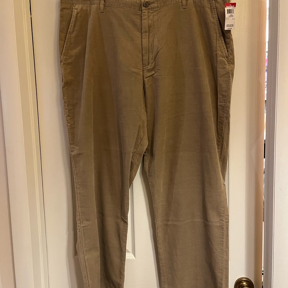 Men's Tan & Gray Pants. Waist 40. Tan 40 x 29. Gray 40 X 30.